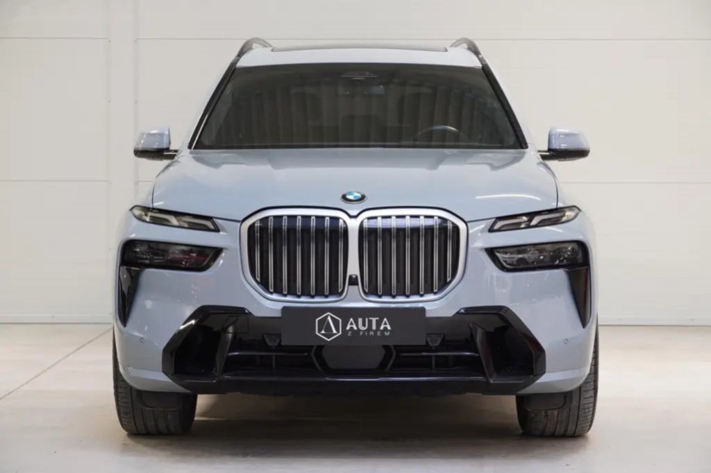 BMW X7, 40D,M-PAKET,HUD,TAŽNÉ,ČR.1.MAJ - 2