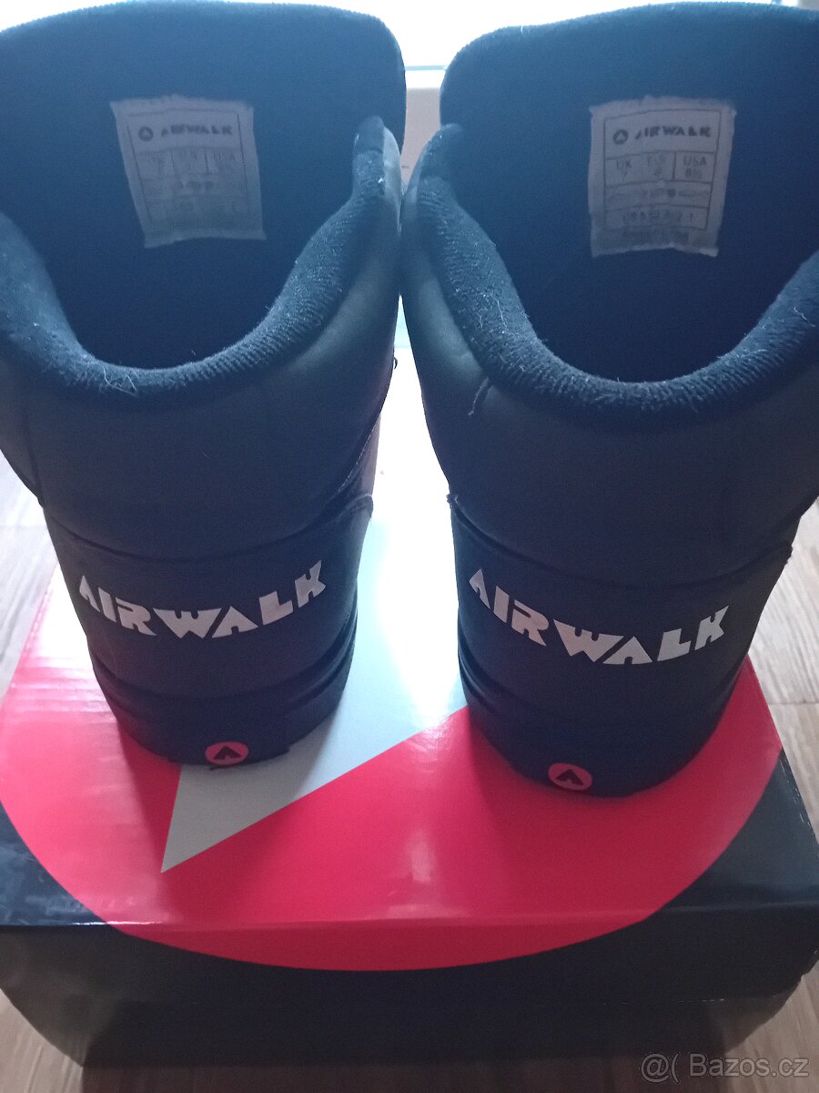Air Walk vel.41 - 2