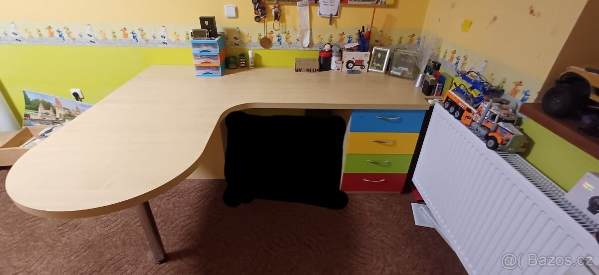 Dětský psací stůl - 2
