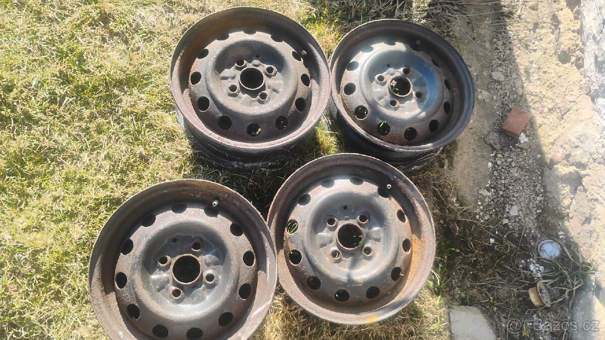 4x plechové disky na auto – dobrý stav - 2