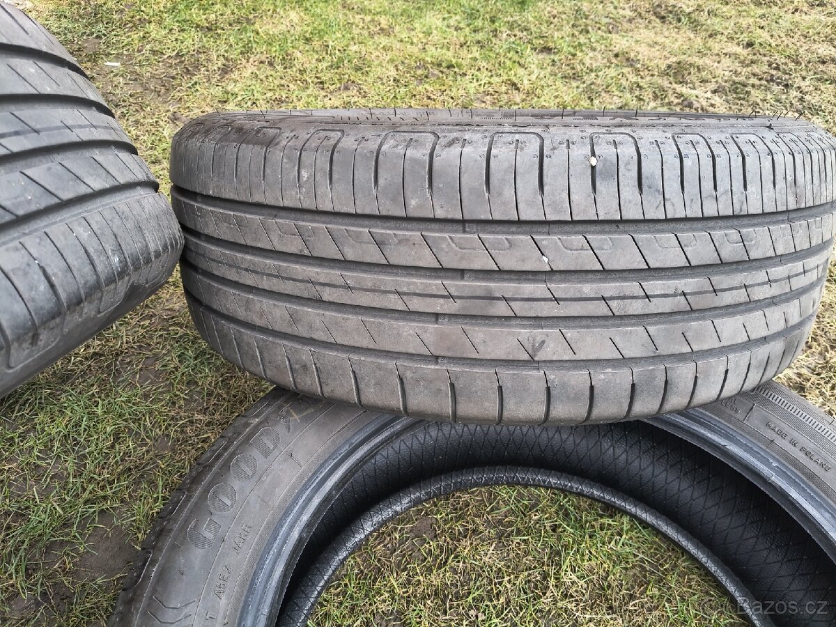 215/55/18 letní - 2