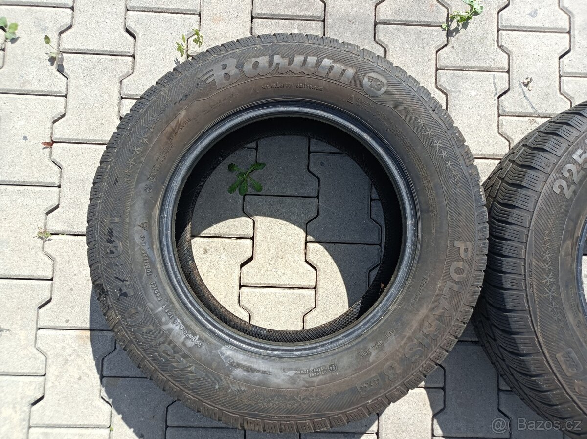 pneu zimní 225/70 R16 - 2