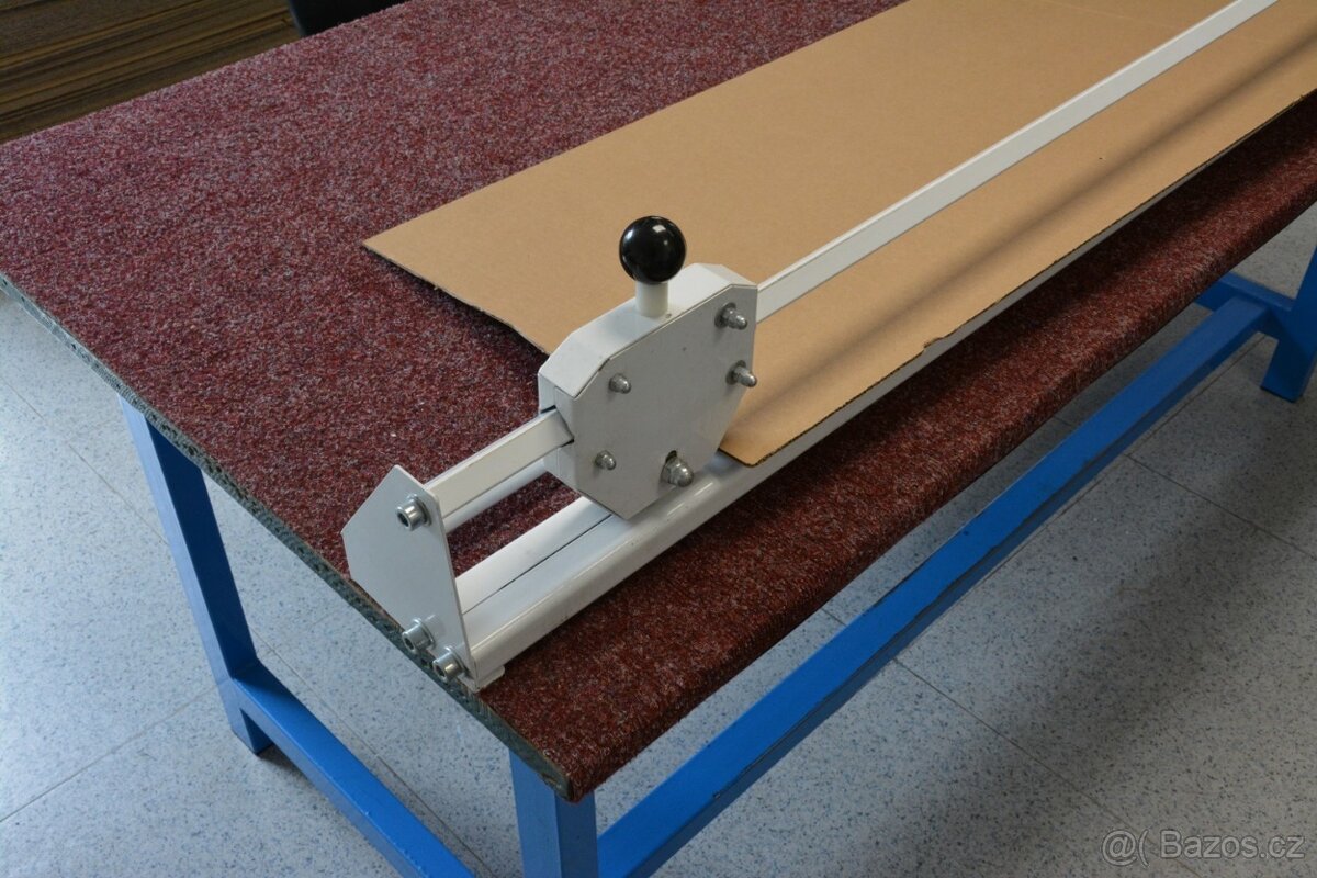 Řezačka na papír - karton 1500mm - 2