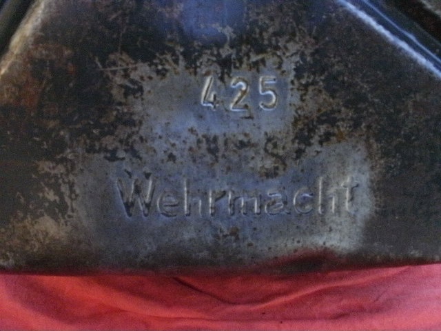 Válečný kanystr WEHRMACHT - 2