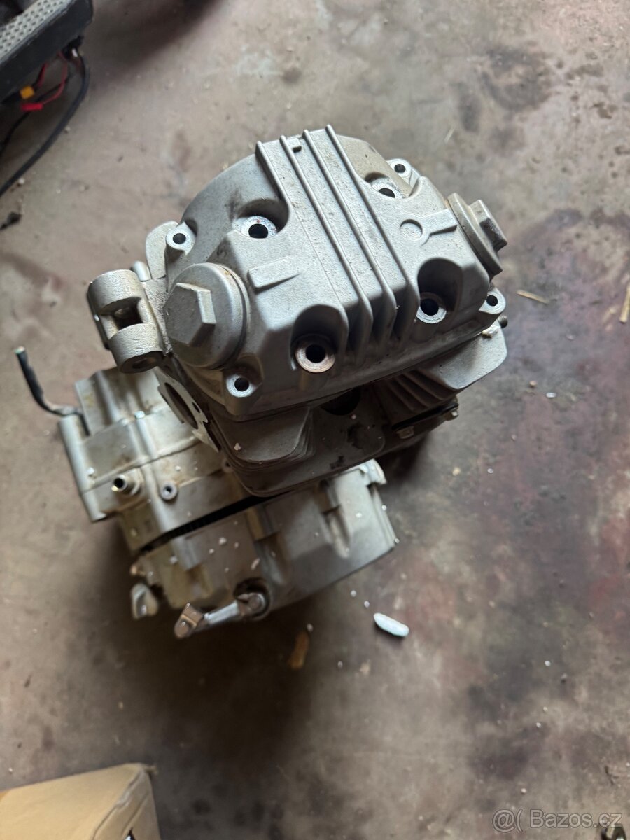 Prodam 2 motory zongshen 250 - 2