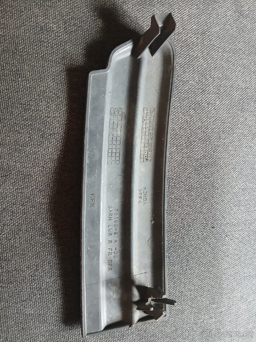 Kryt mlhovky Honda Stream - 2