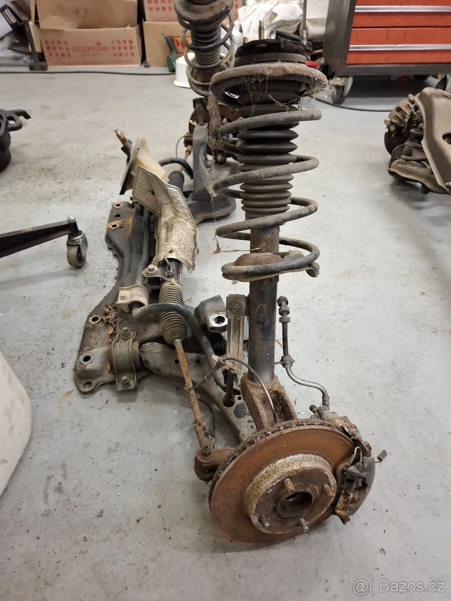 Ford Focus 1 facelift - kompletni predni naprava - 2