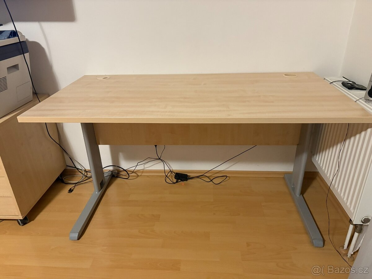 Kancelářský psací stůl 140x70 výška 73cm, vč. kontejneru - 2