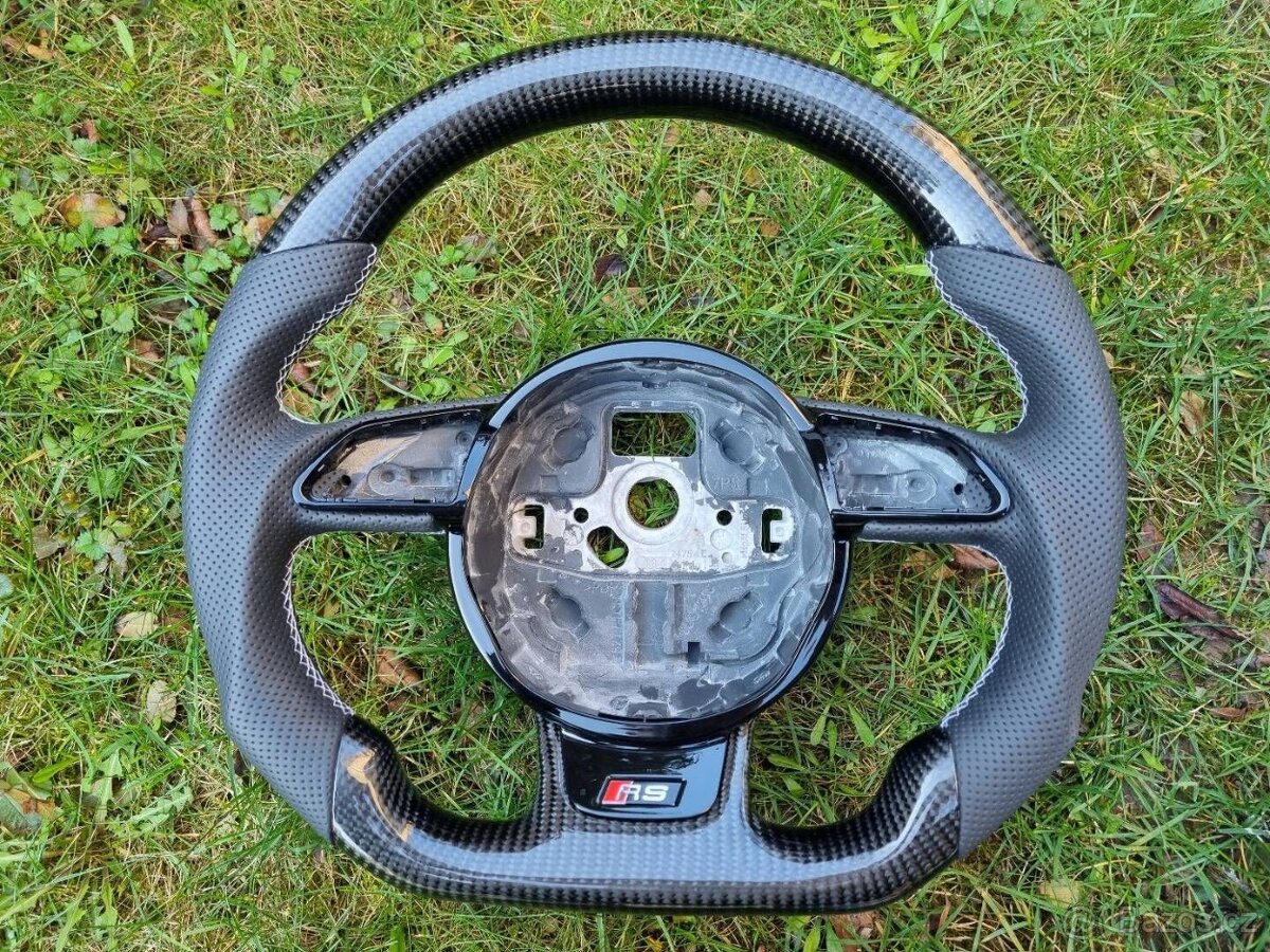 AUDI VOLANT KARBONOVY - zkoseny - karbon - perforovana kuže - 2