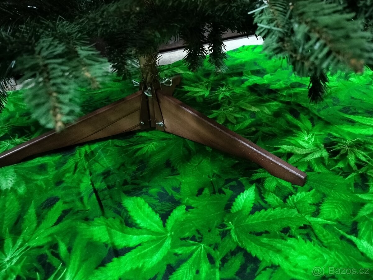 Nádherný vánoční strom 2,5D PURE LIVING, 180 cm - 2