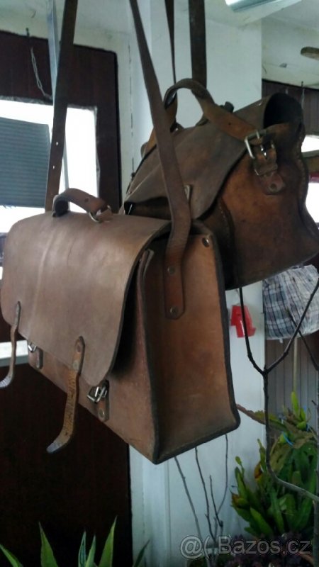 Pokrývačské nářadí. - 2