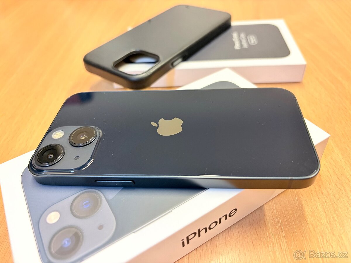 iPhone 13 mini 128 GB Midnight + Apple Leather Case + Spigen - 2