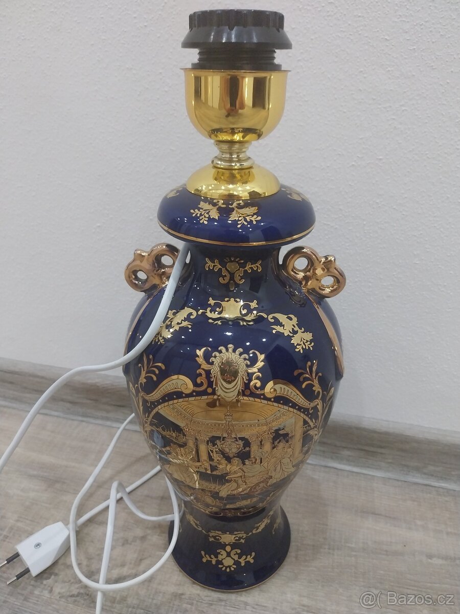 Váza předělaná na lampičku - 2