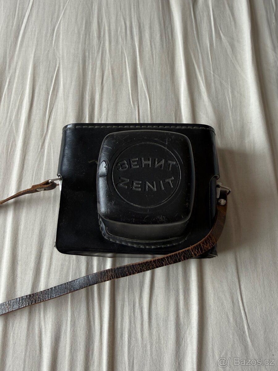 Fotoaparát značky Zenit ET - 2