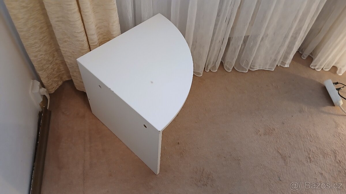 Rohová polička - 2