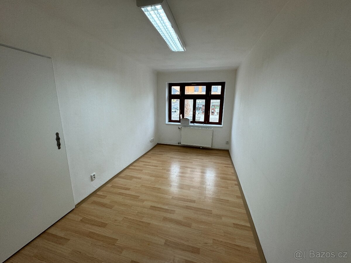 Obchodní prostory v objektu CORSO - 2