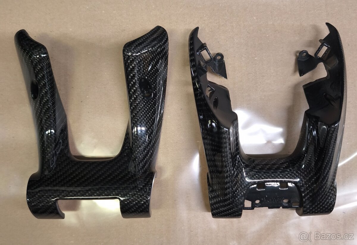 Karbonovy klips volantu GLS,GLE - 2