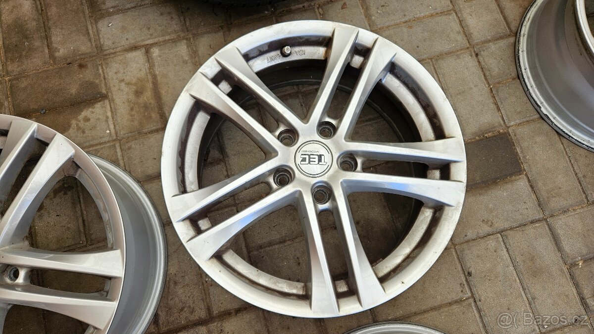 Zimní Sada Alu 5x114.3 R17 TEC - 2