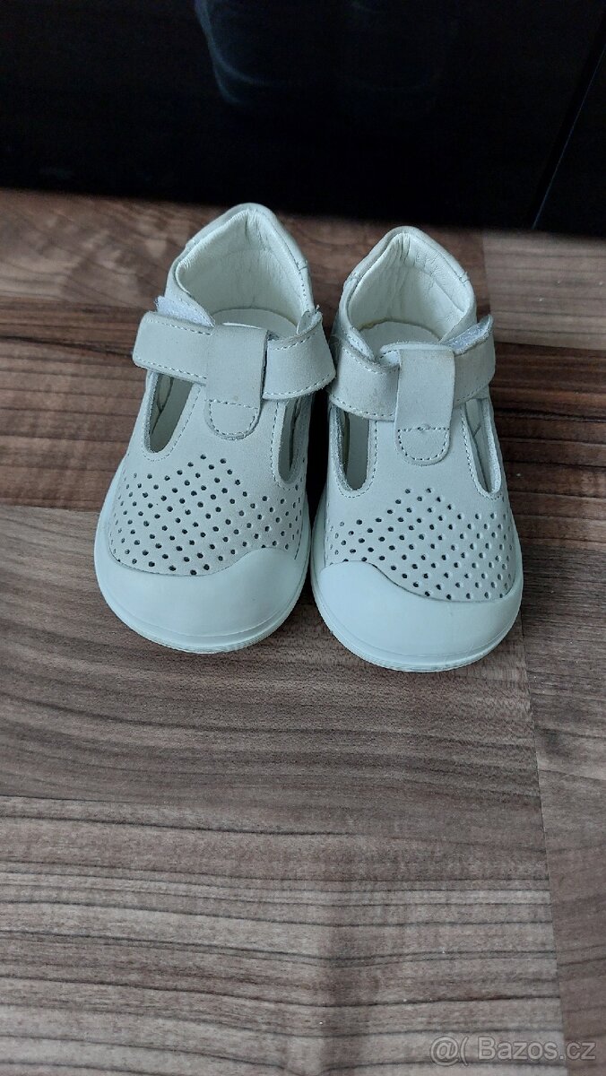 Sandálky Kitikate vel.20 - 2