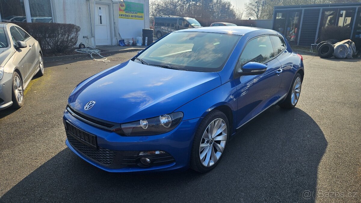 Volkswagen Scirocco 2,0 TSi - 2