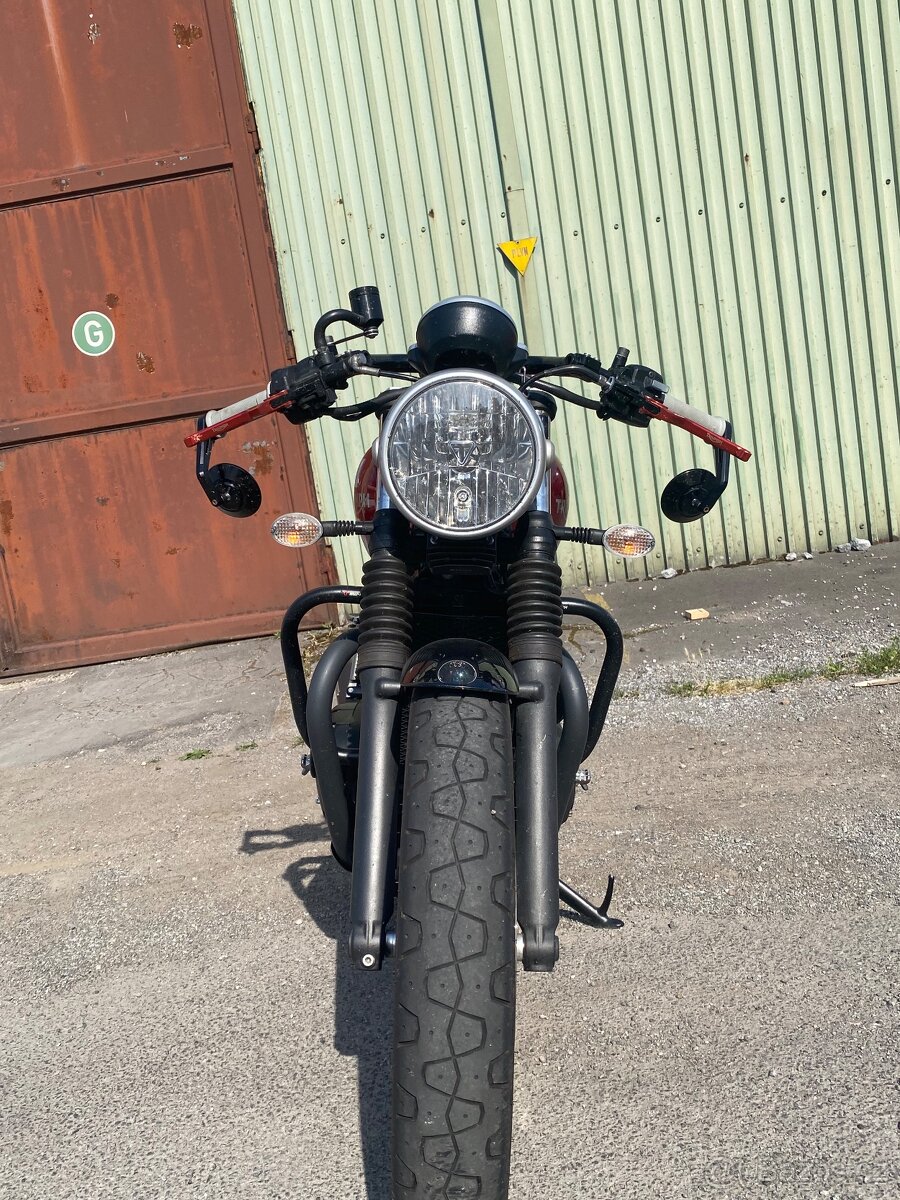 Triumph street twin 900 - 2