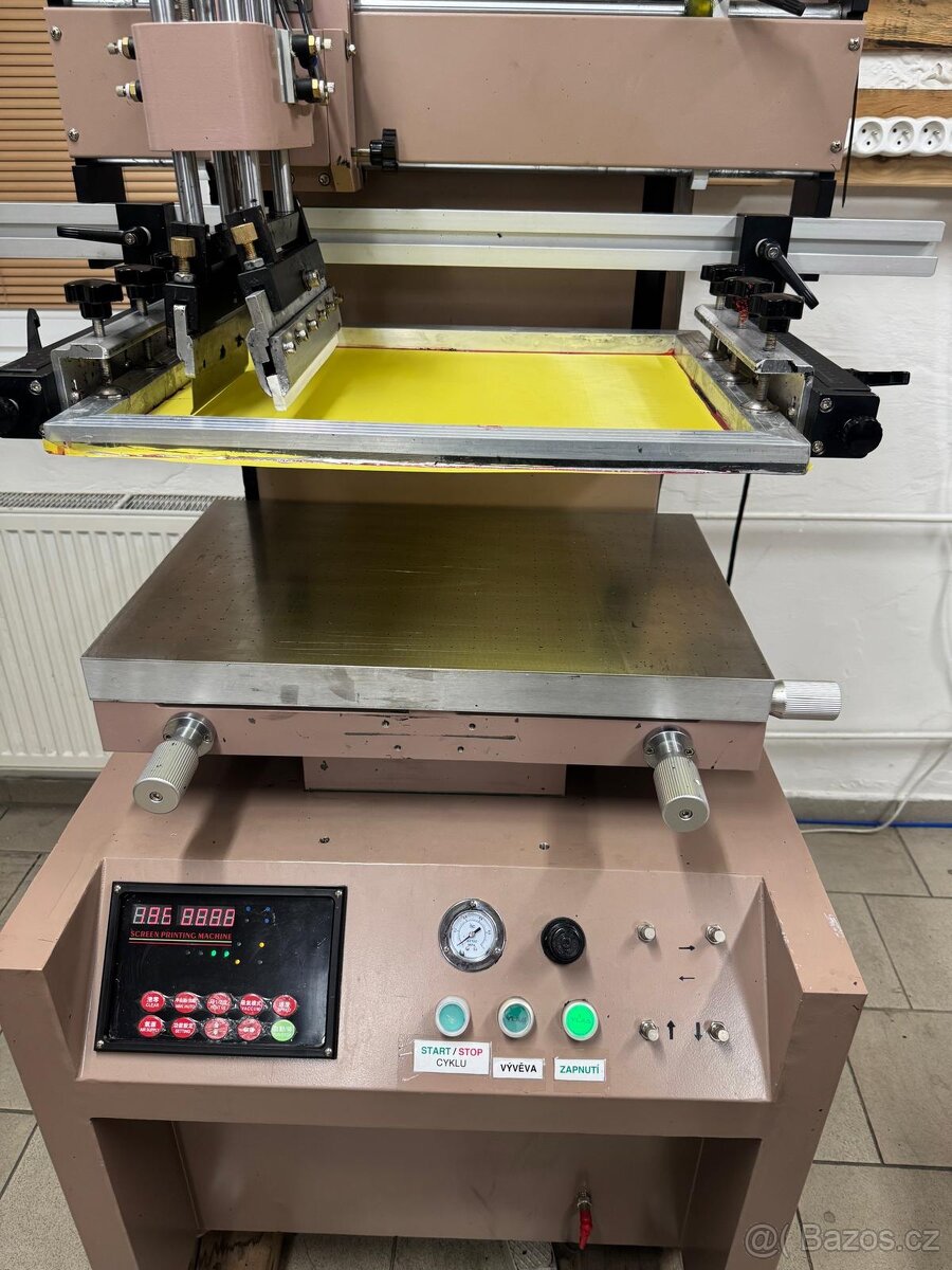 Sítotiskový stroj - poloautomat - 2
