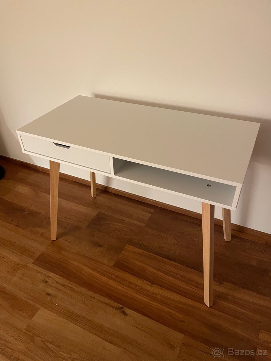Psací stul - 2