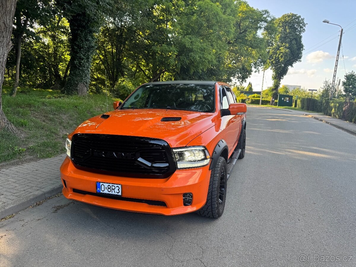 Dodge Ram 1500 5.7 hemi