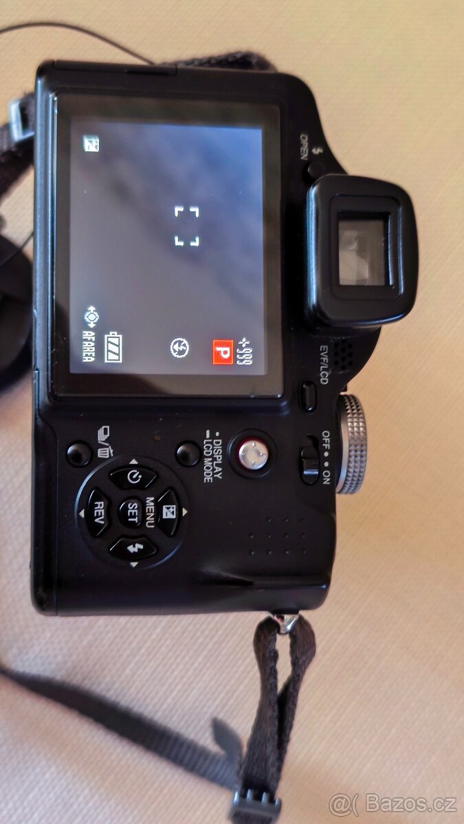 Prodám Panasonic Lumix DMC-FZ8 - 2