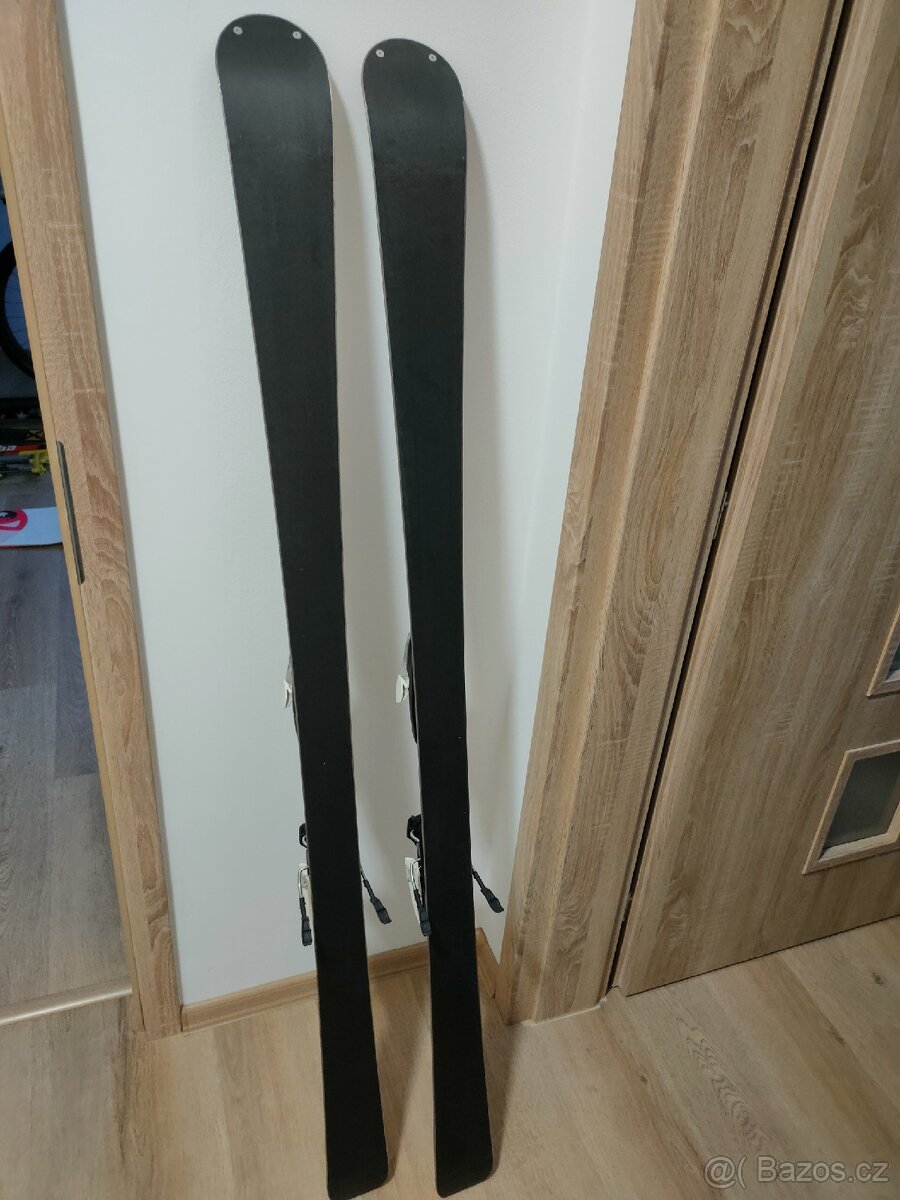 Carvingové lyže Blizzard . - 2