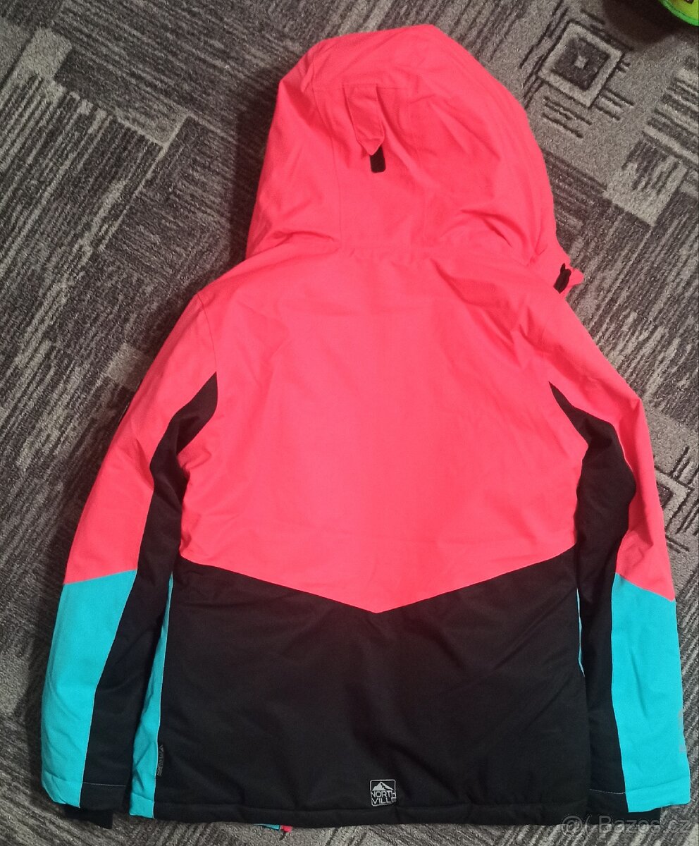 Dívčí zimní bunda Northville 146-152 téměř nová - 2