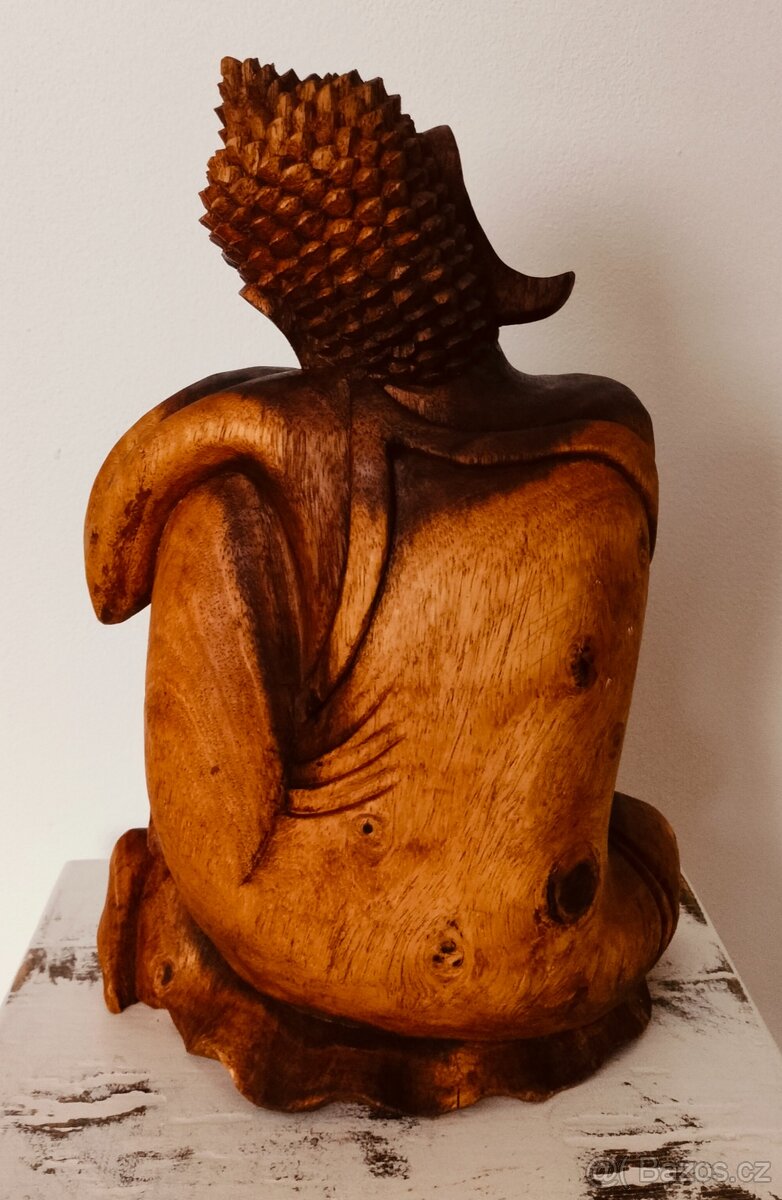 Soška Buddhy s hlavou na stranu 31 cm - 2