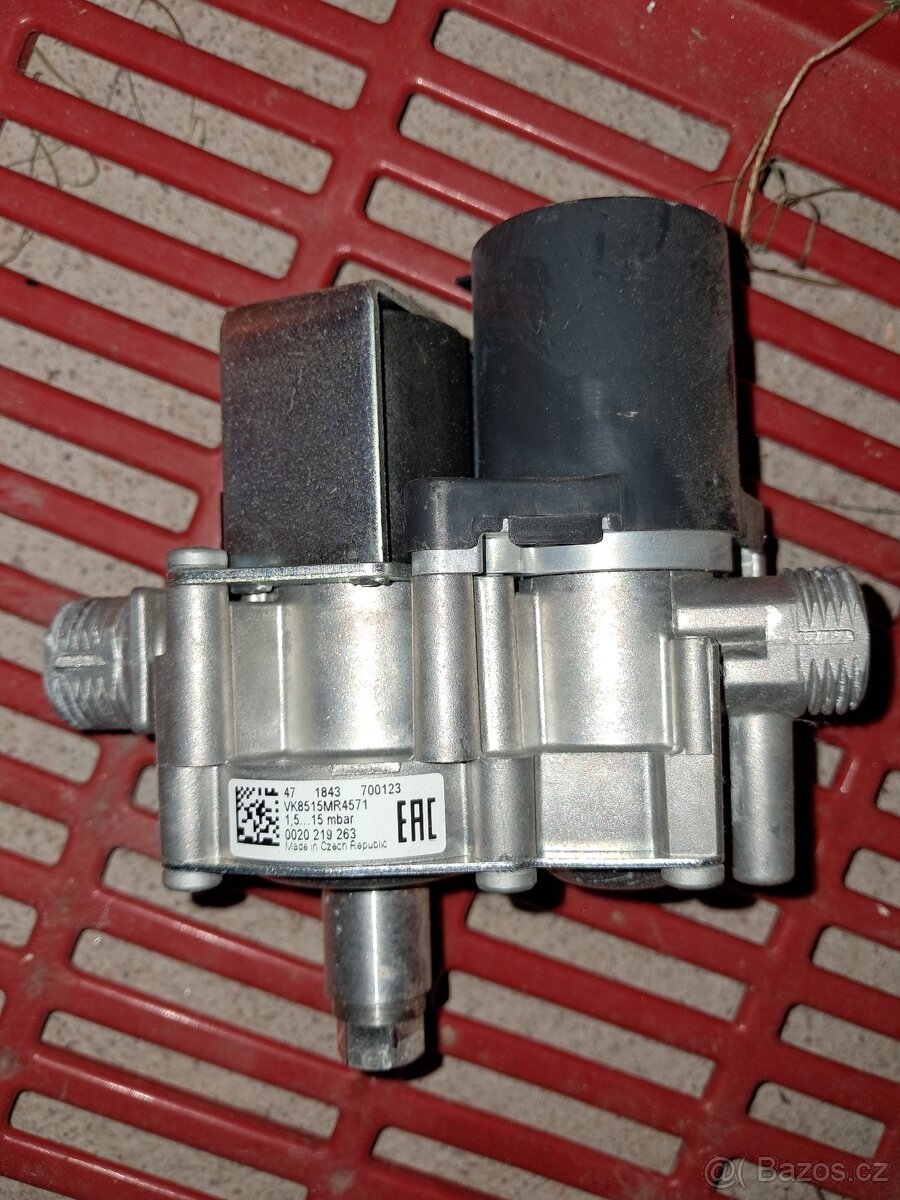 Plynový ventil Honeywell VK8515MR4571 - 2