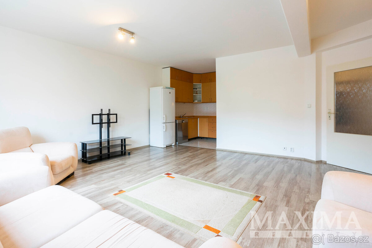 Byt 2+1 o ploše 61 m2 - Karlovy Vary, Drahovice - 2