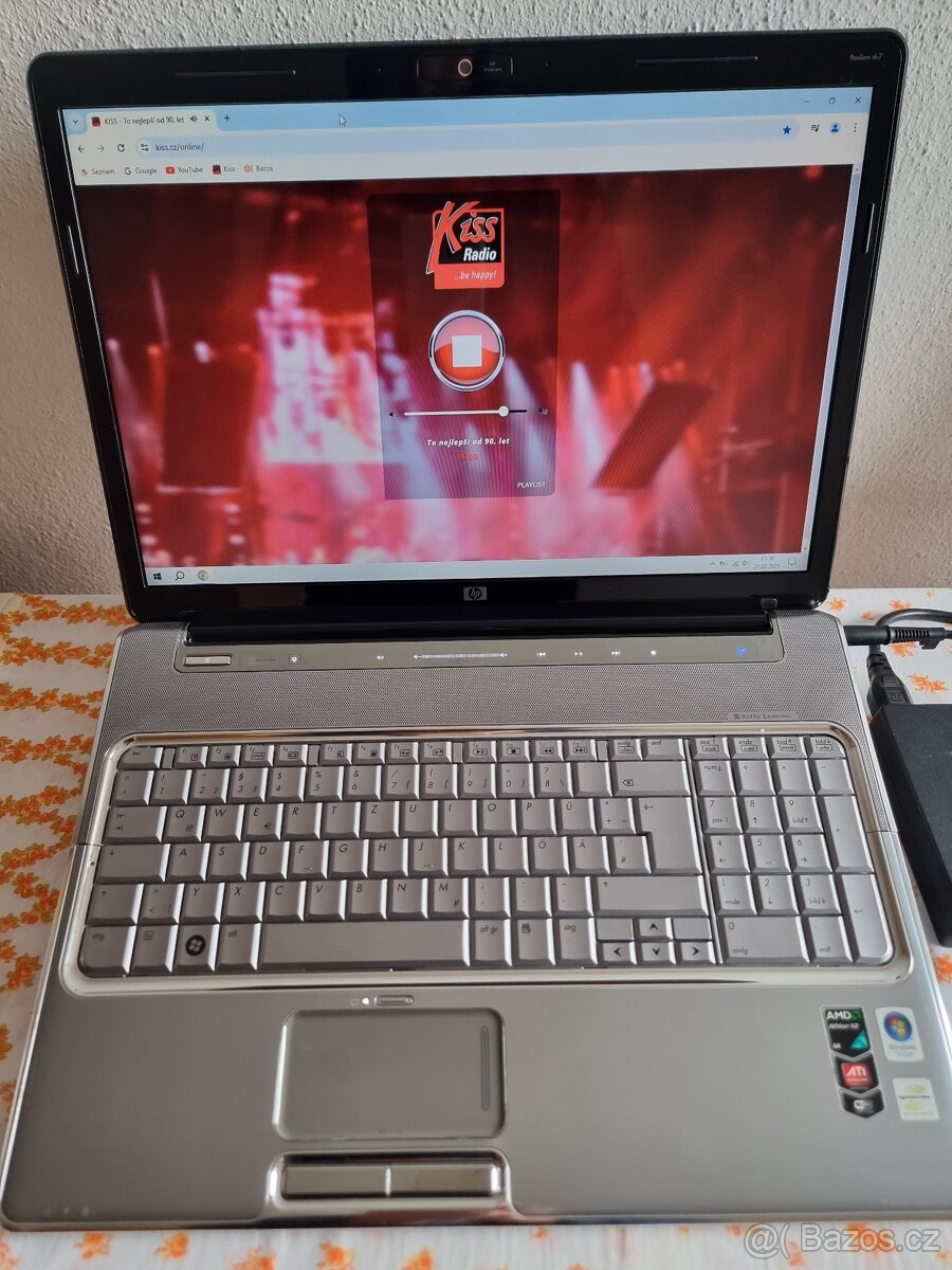 Prodám krásný stříbrný 17,3 notebook HP dv7-1105eg viz foto. - 2