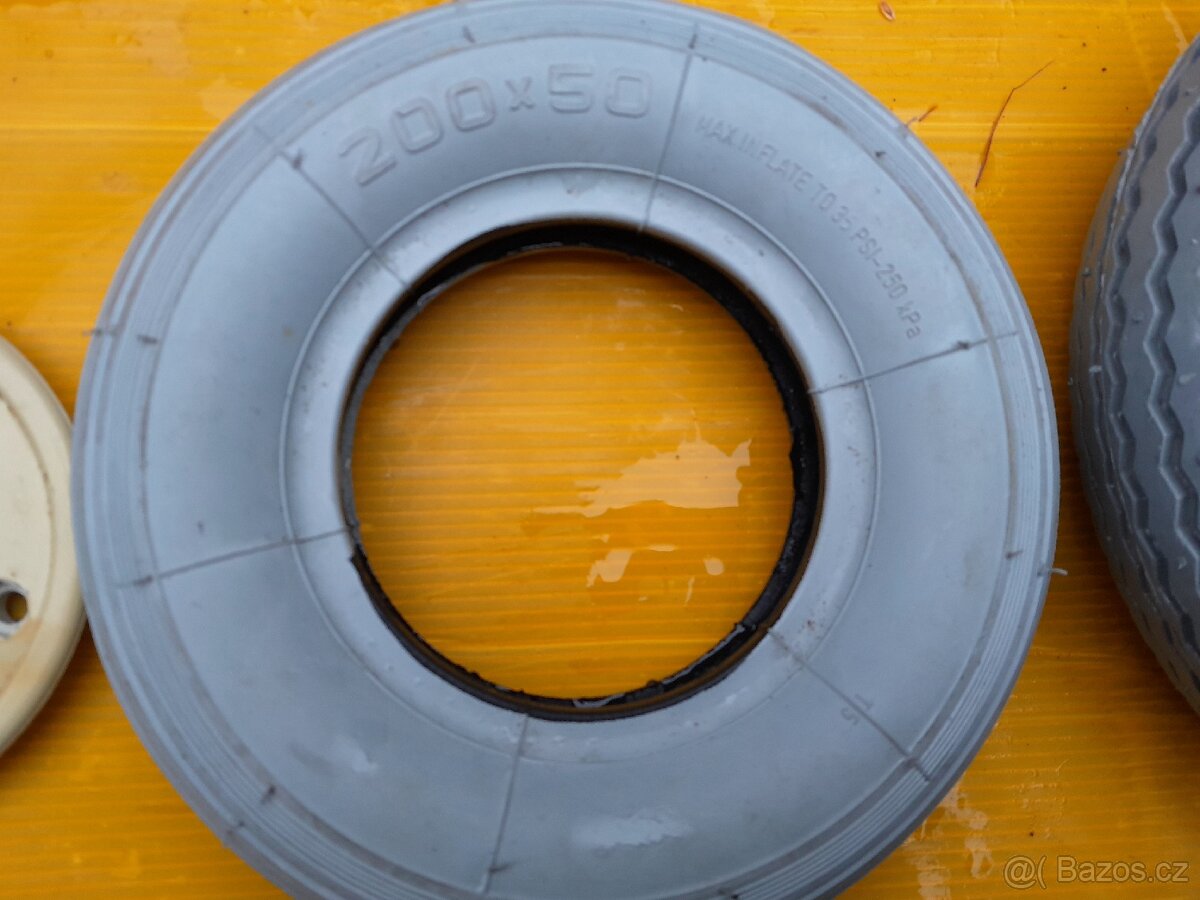 Pneumatiky na vozíky pro invalidy - 2