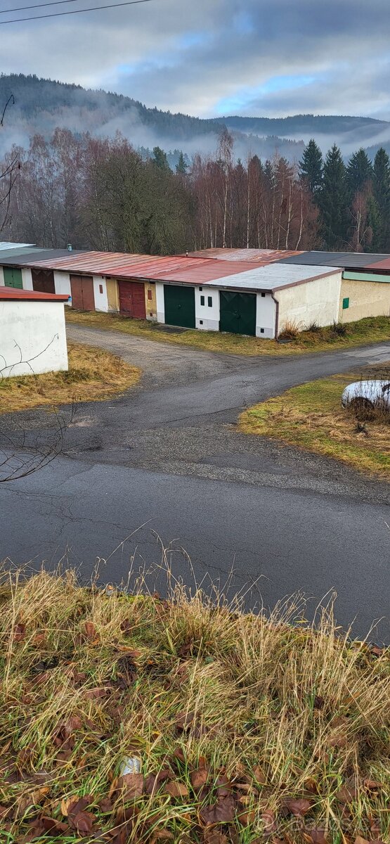 Pronájem Garáže Nejdek - 2