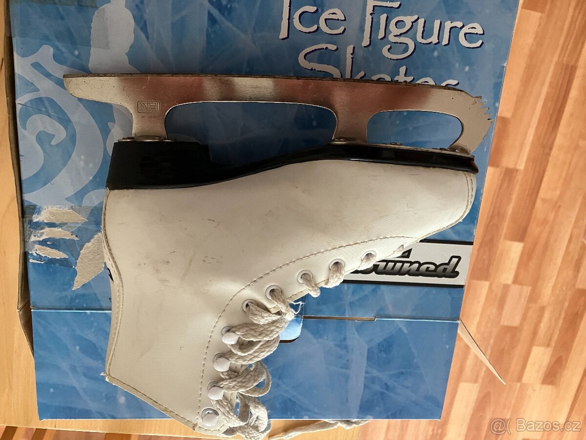 Dívčí brusle velikost 34 - 2