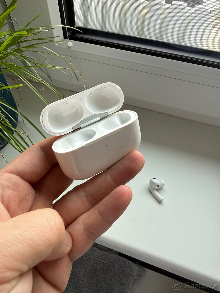 Apple AirPods Pro - 2