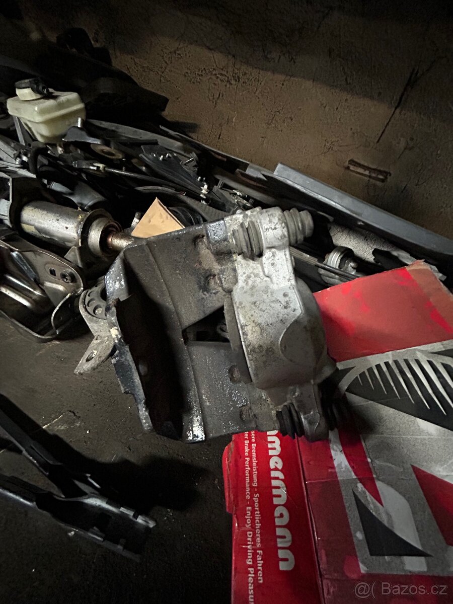 Brzdiče Audi S4 S5 B8 - 2