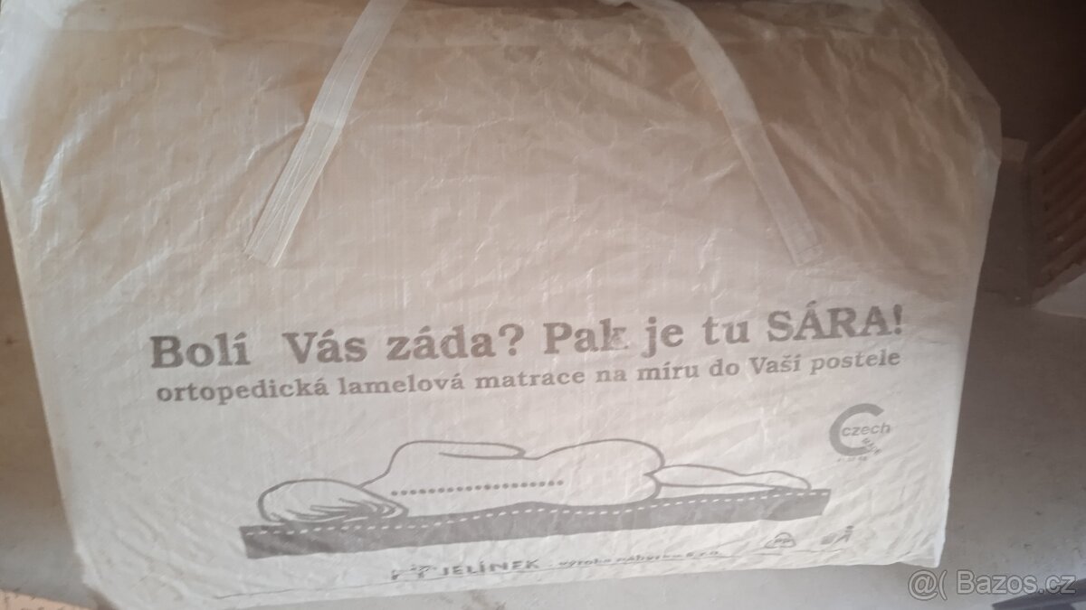 nová kovová postel - 2