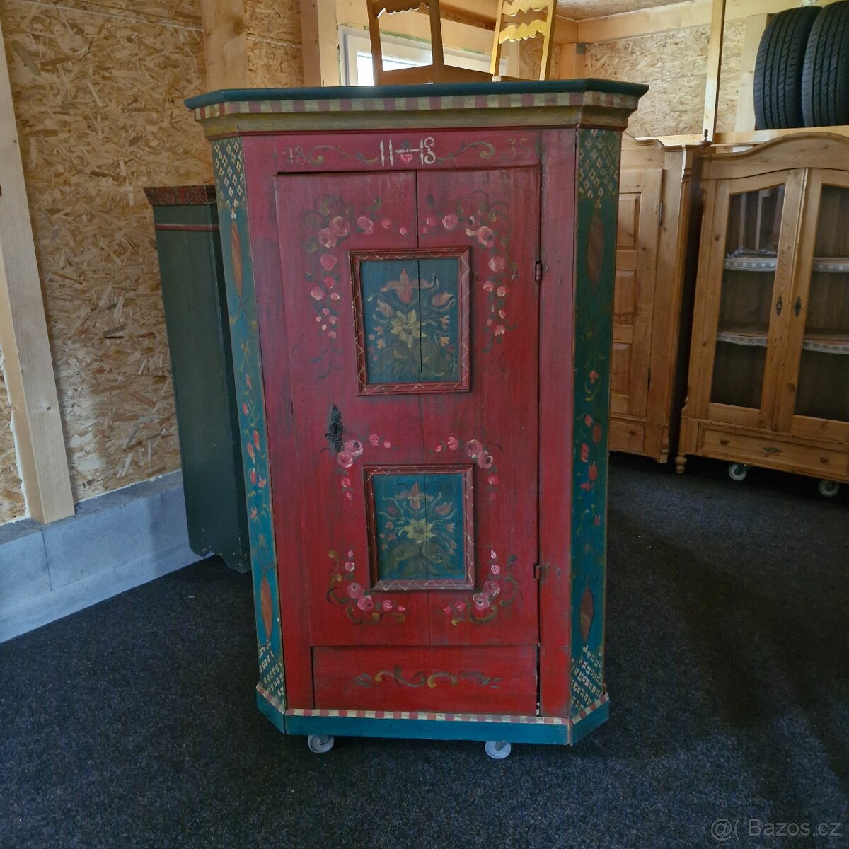 Starožitná skříň - 2