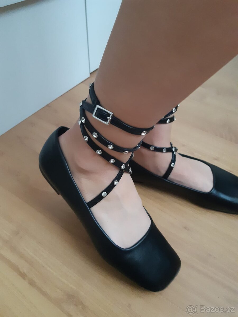Boty NOVĚ vel 41, zn. BAŤA - 2