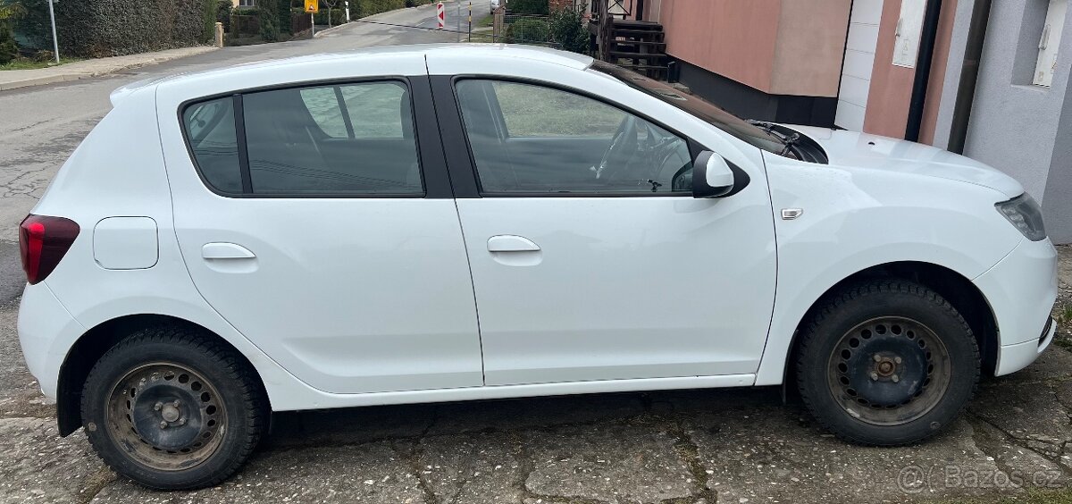 Dacia Sandero - 2