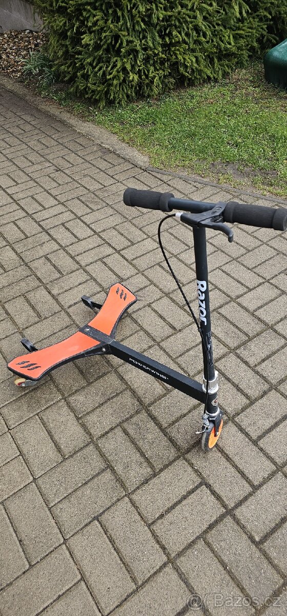 Koloběžka driftovací - 2