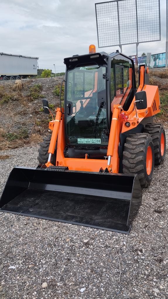 Locust 1004, smykem řízený nakladač, minibagr, bobek - 2