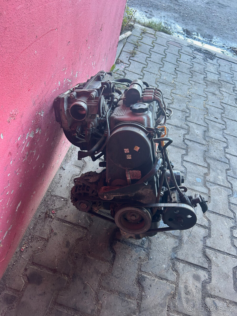 Motor 1,2 B12S1 53KW Daewoo a Chevrolet kompletní - 2