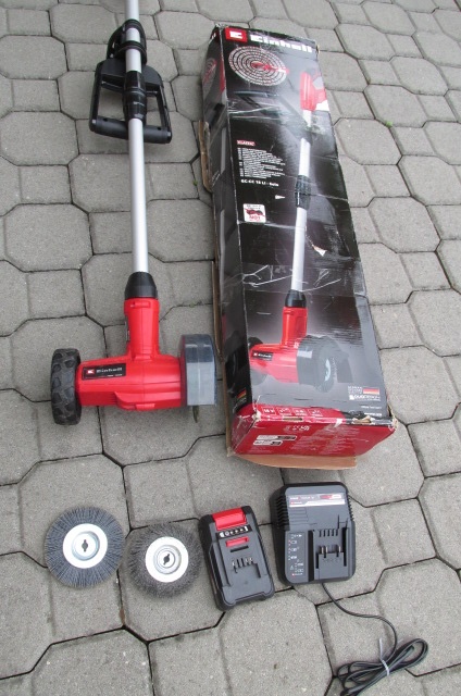 Einhell čistič spár a ořezávač trávníku /jak nové/ - 2