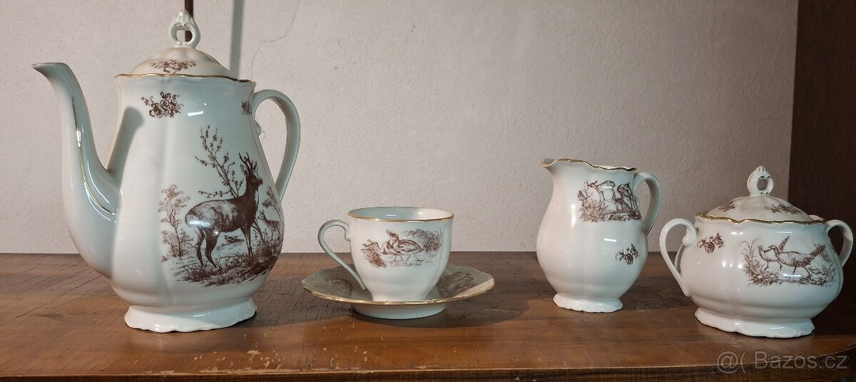 Porcelán s lovecký motivem srnce. - 2