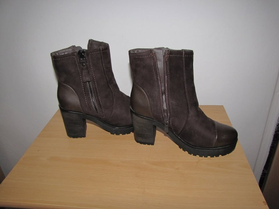 Dámské zimní polokozačky vel.37, s kožíškem- nové - 2